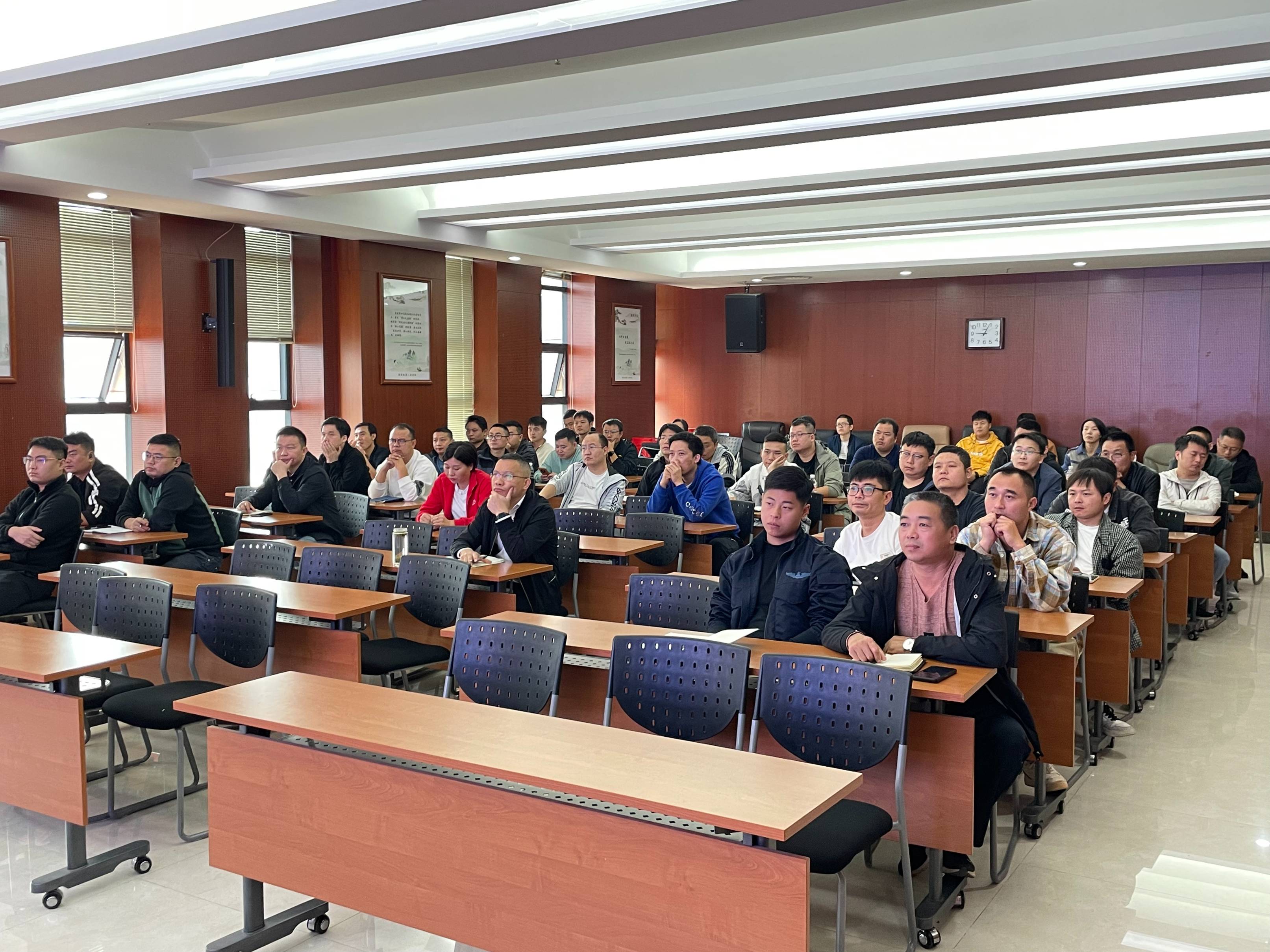 1731297620328289.jpeg 测绘院7.jpeg